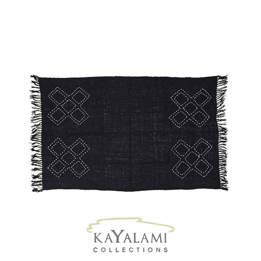 SELASI THROW