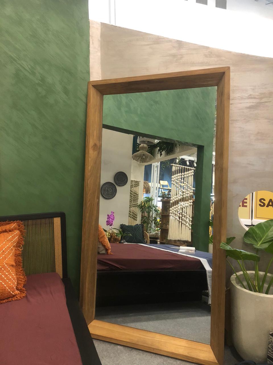DIMISI MIRROR